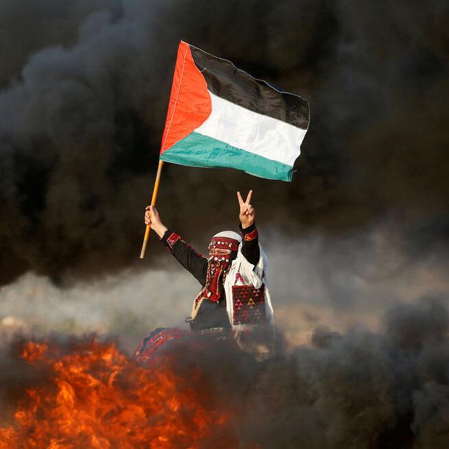 زنان در خط مقدم مقاومت